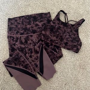 Lululemon Set - Free to Be Bra / Wunder Under Crop II Special Edition Scalloped
